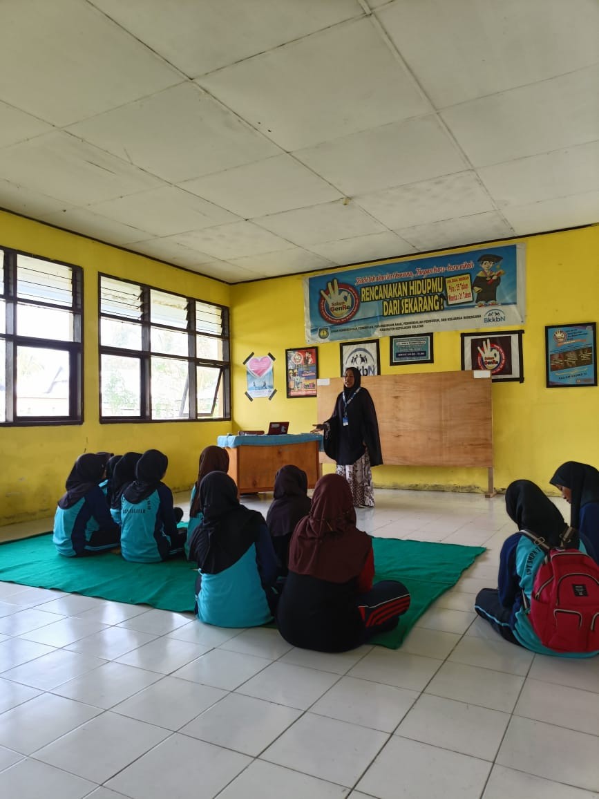 Melaksanakan Pembinaan Poktan PIK R
