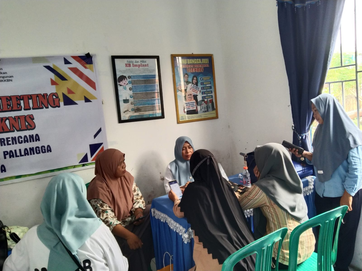 Bina Keluarga Remaja(BKR)