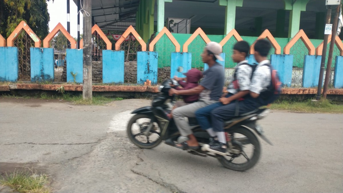 Gati ( Gerakan Ayah Teladan Indonesia )