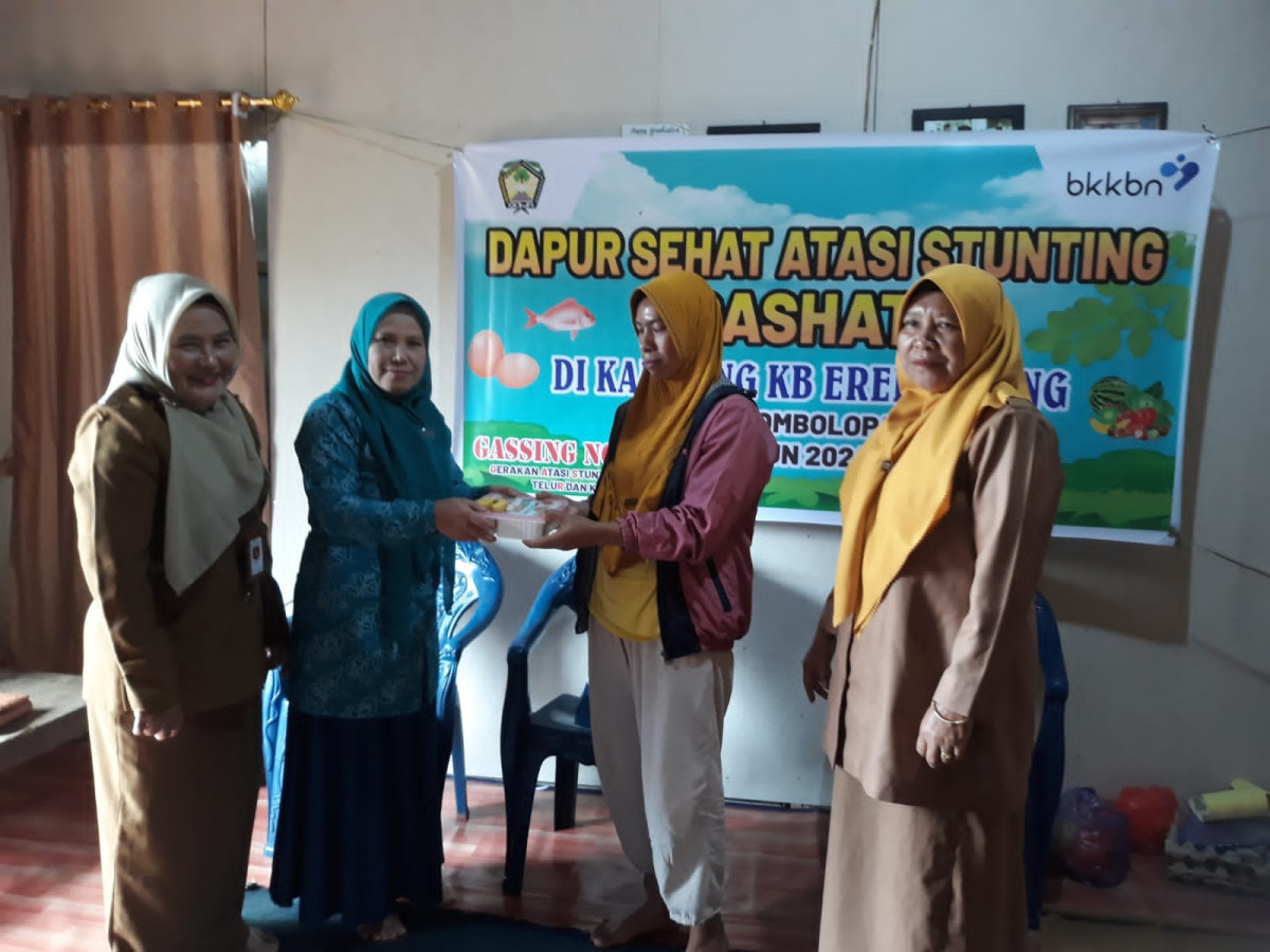Pemberian tambahan asupan gizi bagi ibu hamil KEK