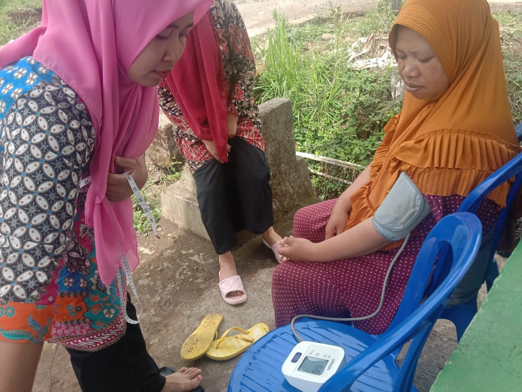 Pendampingan balita 24-50 bulan dengan gizi kurang (dashat)