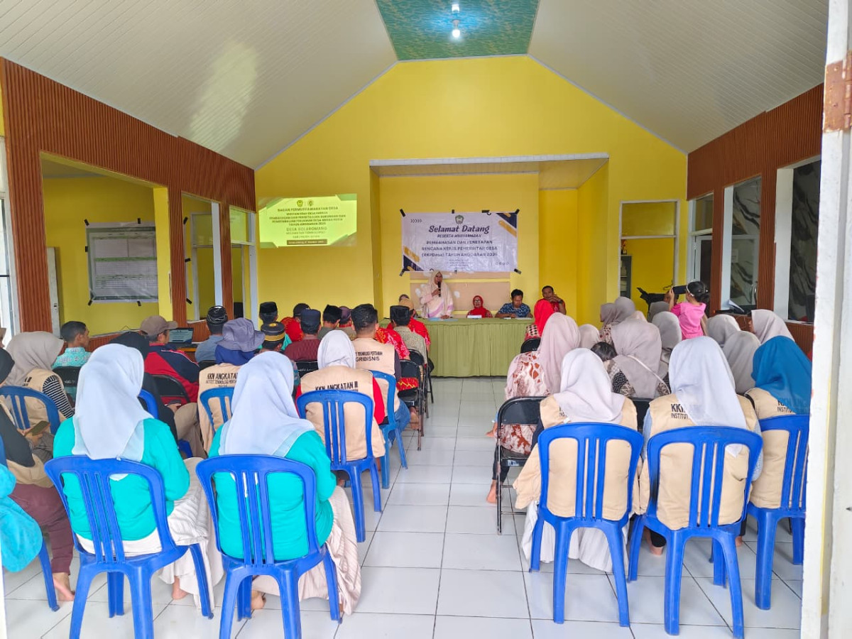 Pelatihan produksi dan pemasaran bagi usaha  rumah tangga.