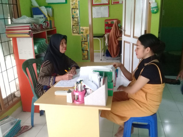 Konseling KB Dengan Ibu Hamil Pertama Yang Sudah Hampir Melahirkan