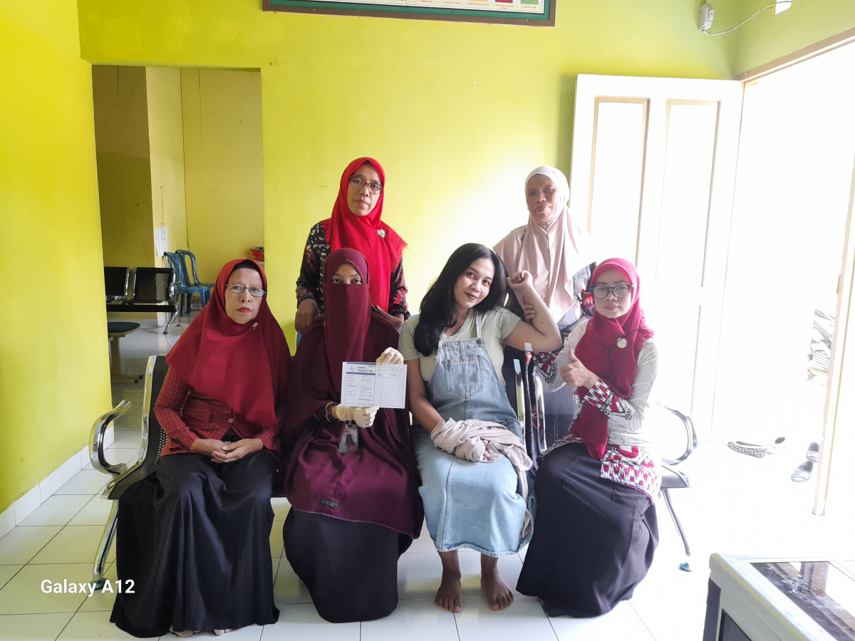 Pelayanan keluarga Berencana ( KB)