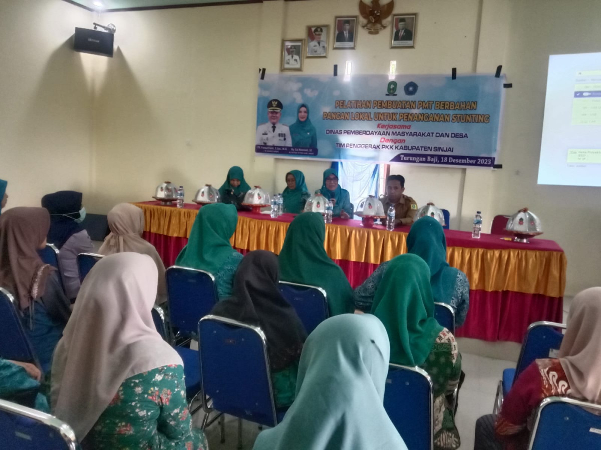 Pelatihan pembuatan PMT Berbahan Pangan Lokal Untuk Penanganan Stunting