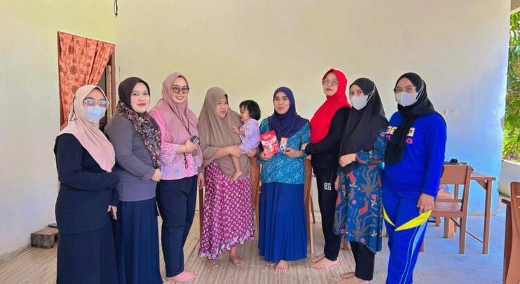 Pemberian tambahan asupan gizi bagi balita dengan status gizi kurang