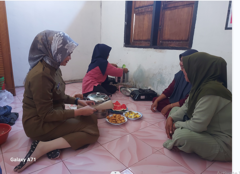 Pembinaan dan pendampingan kepada Usaha Peningkatan Pendapatan Keluarga Akseptor (UPPKA)