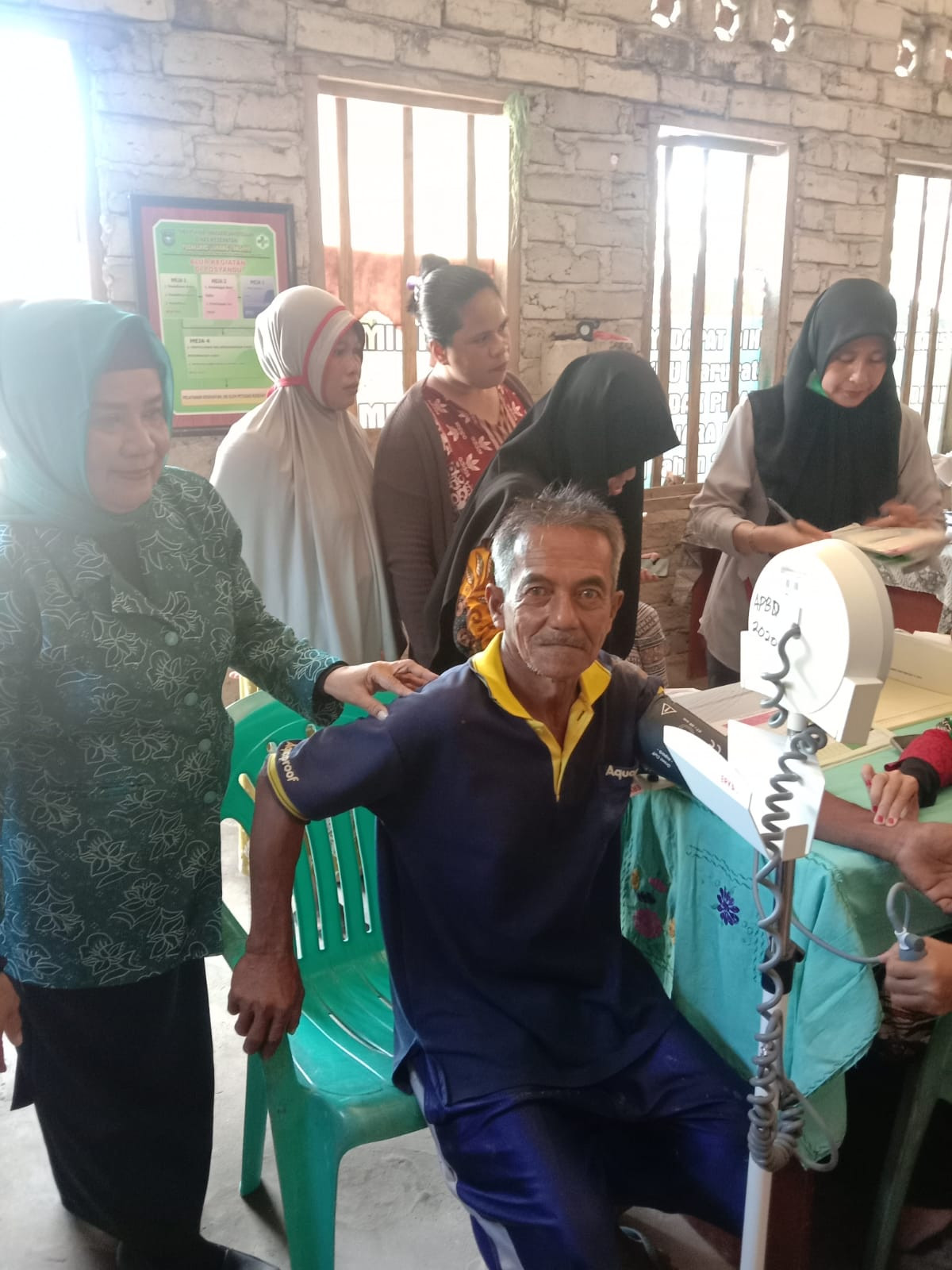 PERIKSA KESEHATAN LANSIA