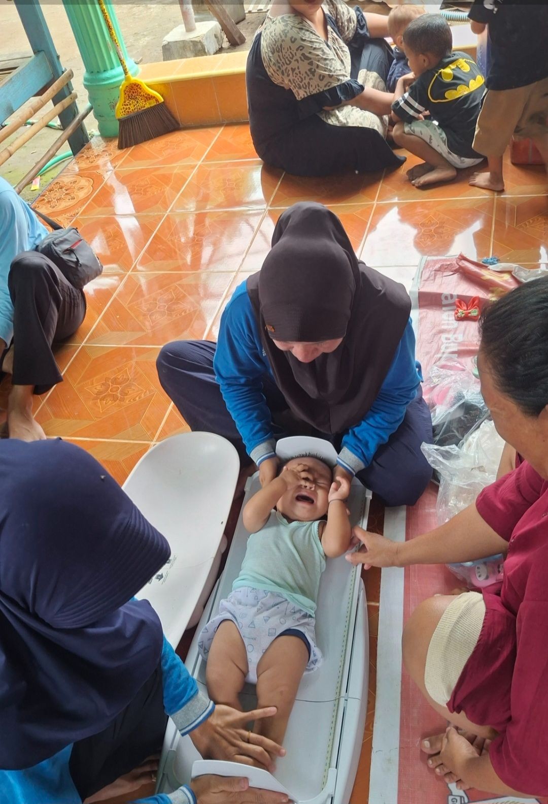 Pemantauan pertumbuhan dan perkembangan anak