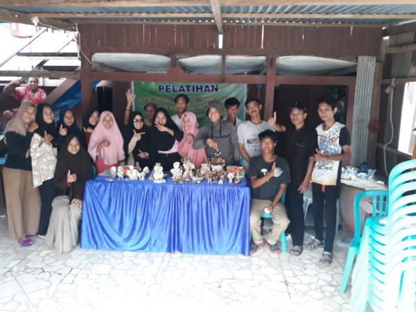 Pelatihan kelompok usaha Sovenir