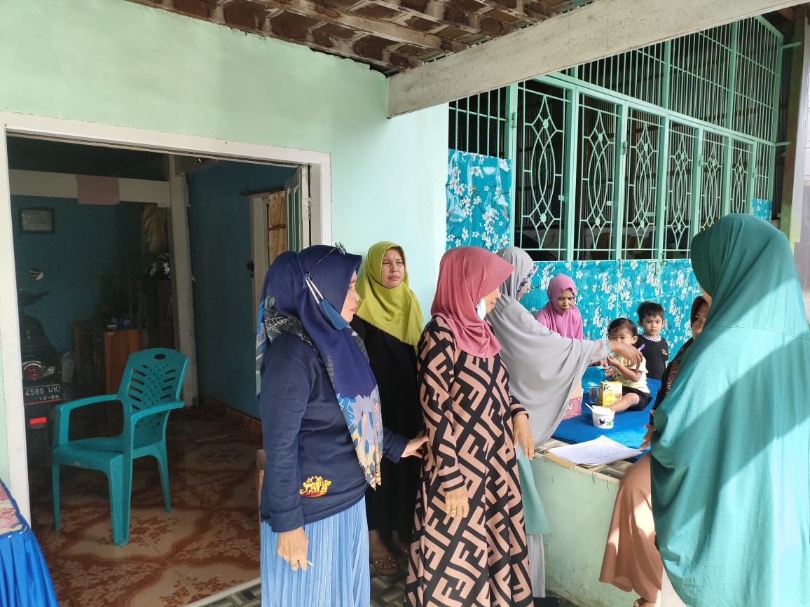 Pemberian makanan tambahan pada balita