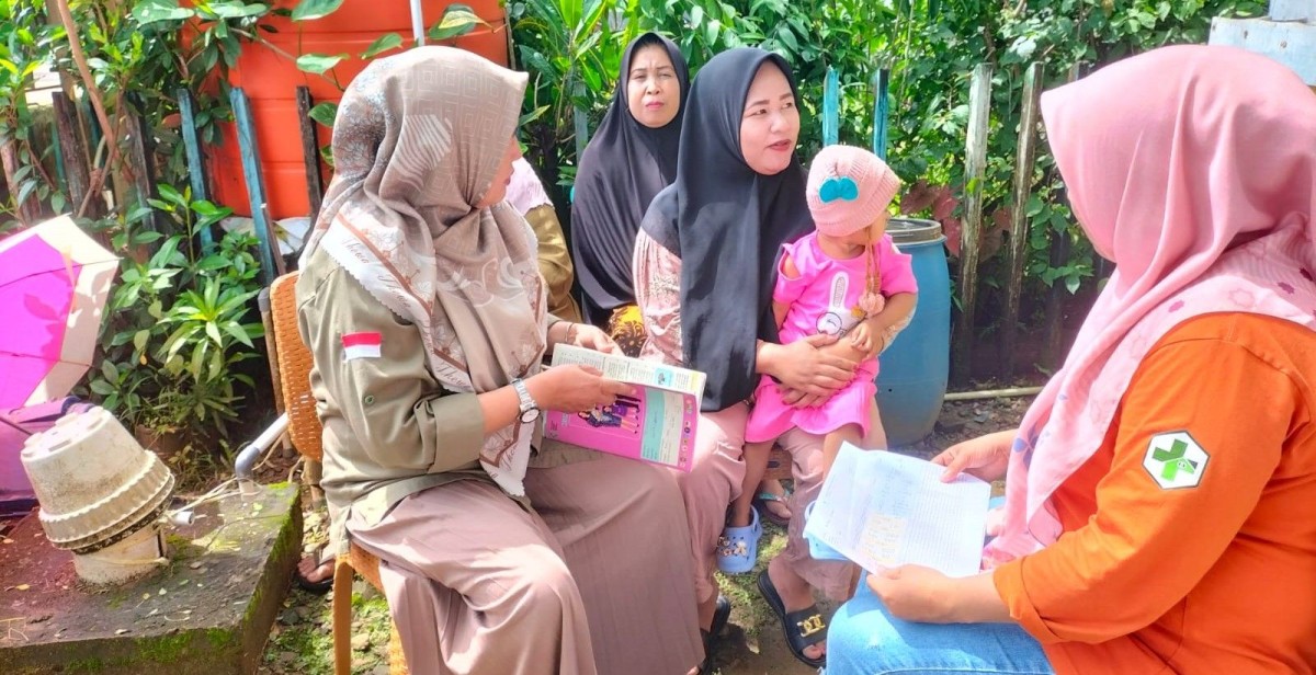 Pemantauan pertumbuhan dan perkembangan anak berusia di bawah lima tahun (balita).