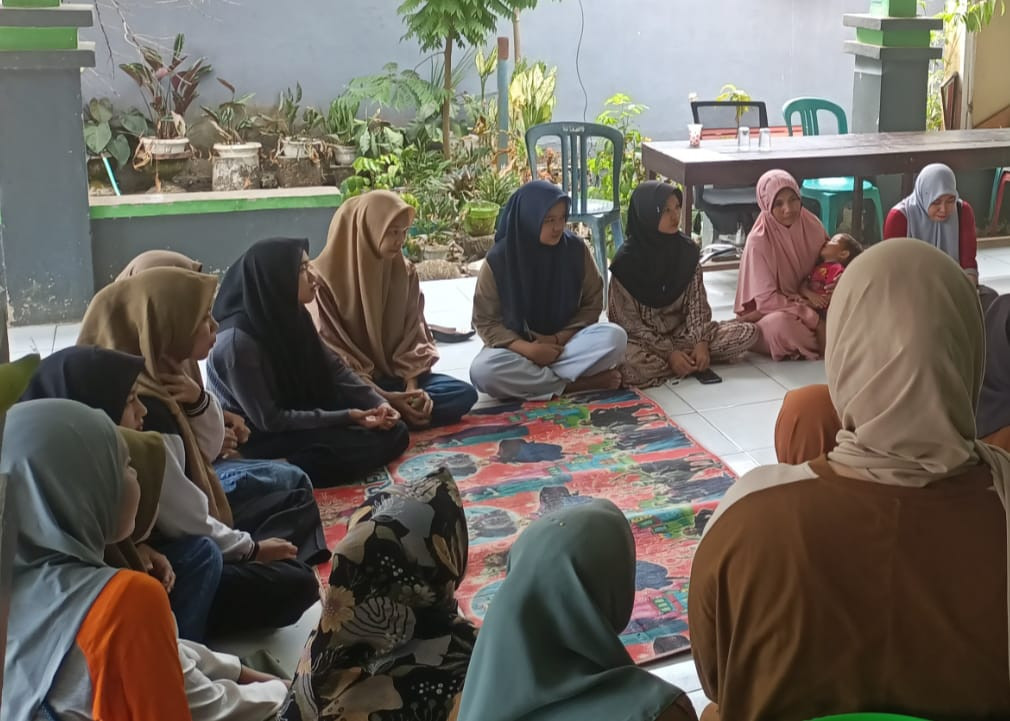 Pembinaan terhadap remaja tentang pengasuhan remaja (BKR)