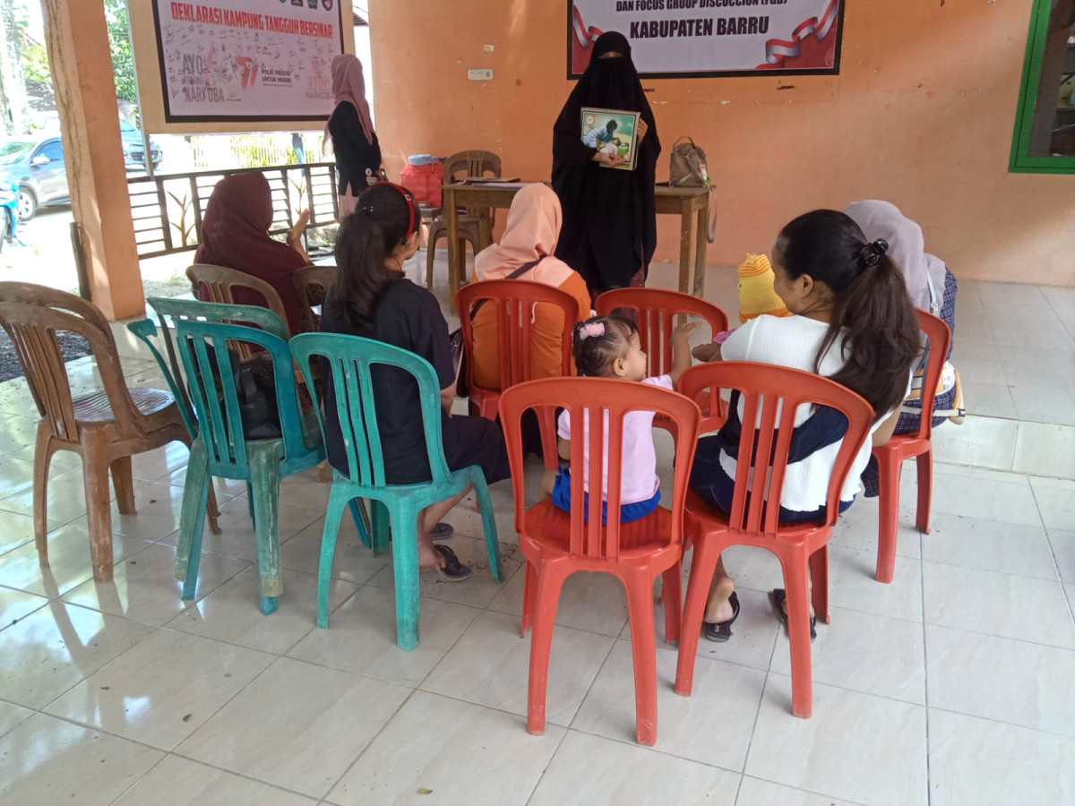 Penyuluhan kelas ibu balita lingkungan mattirowalie