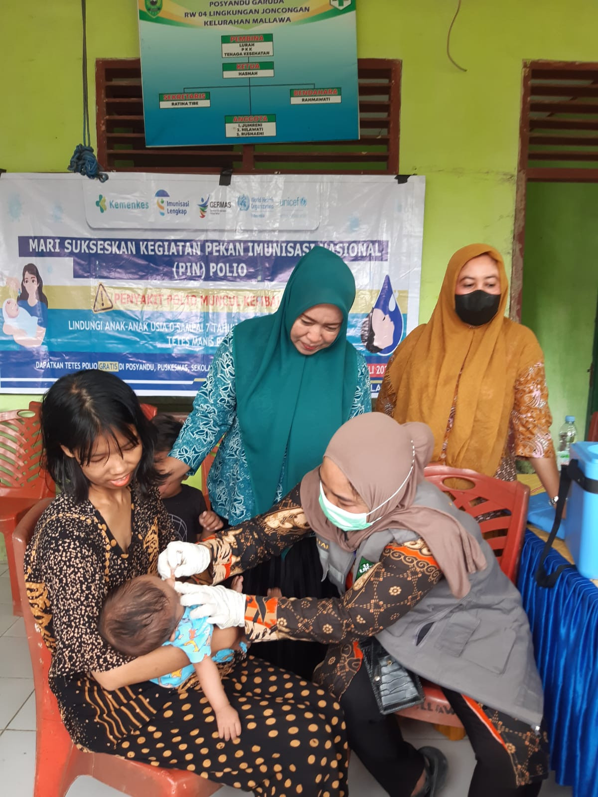 Pemberian Imunisasi Polio