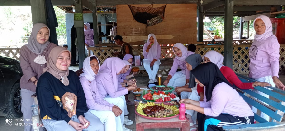 gerakan makan buah setelah senam Germas