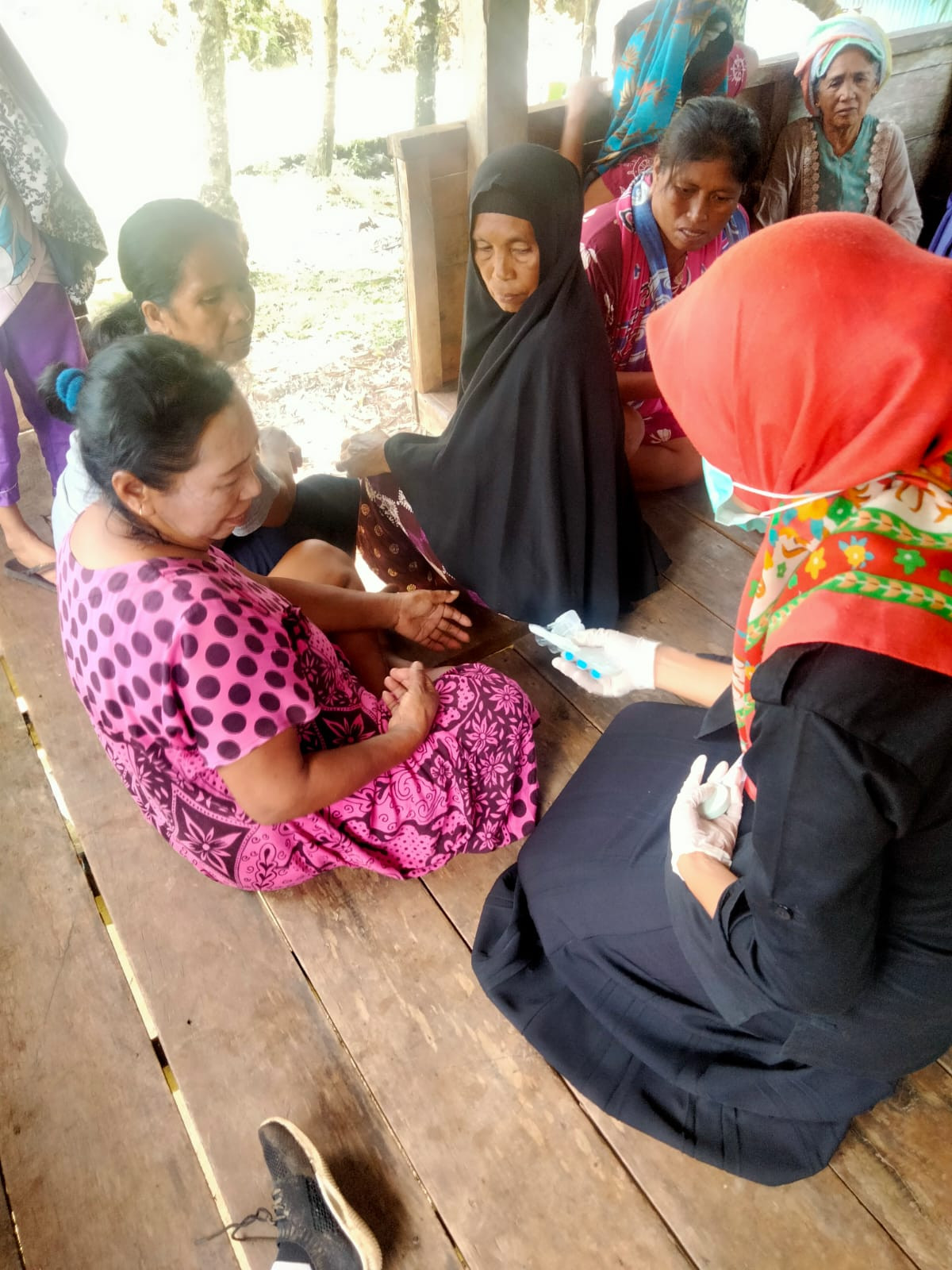 PEMBERIAN TABLET TAMBAH DARAH KEPADA IBU HAMIL