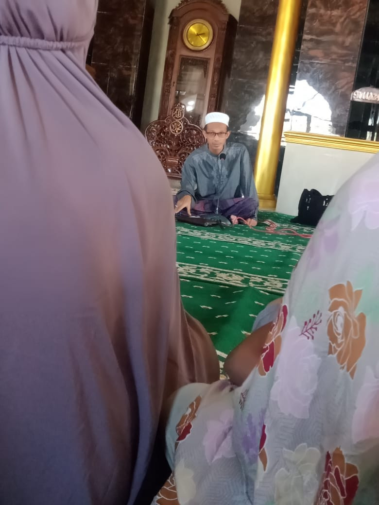 Pengajian Rutin Majelis Talim di Masjid At Taawun Takkalasi
