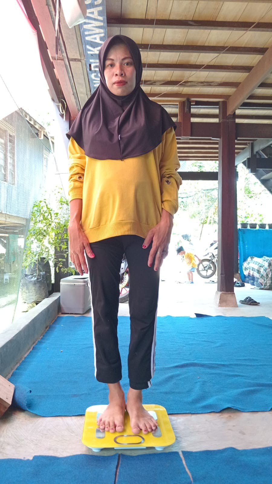 PEMBERIAN MAKANAN TAMBAHAN BAGI IBU HAMIL KEK