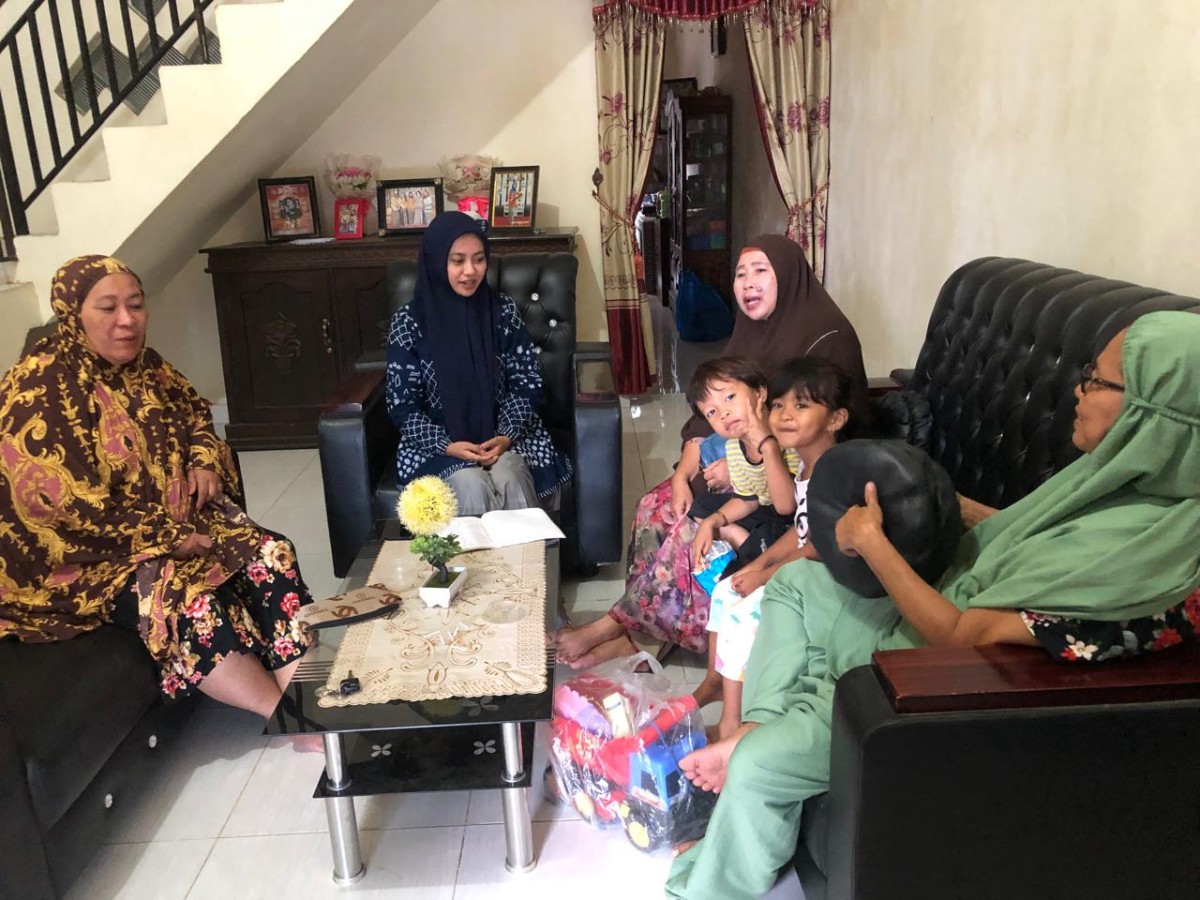 Melakukan KIE kepada Keluarga yang memiliki Balita