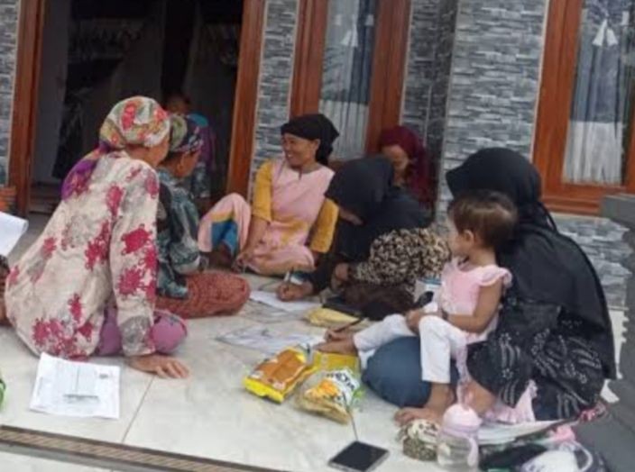 Melakukan pembinaan kelompok BKL