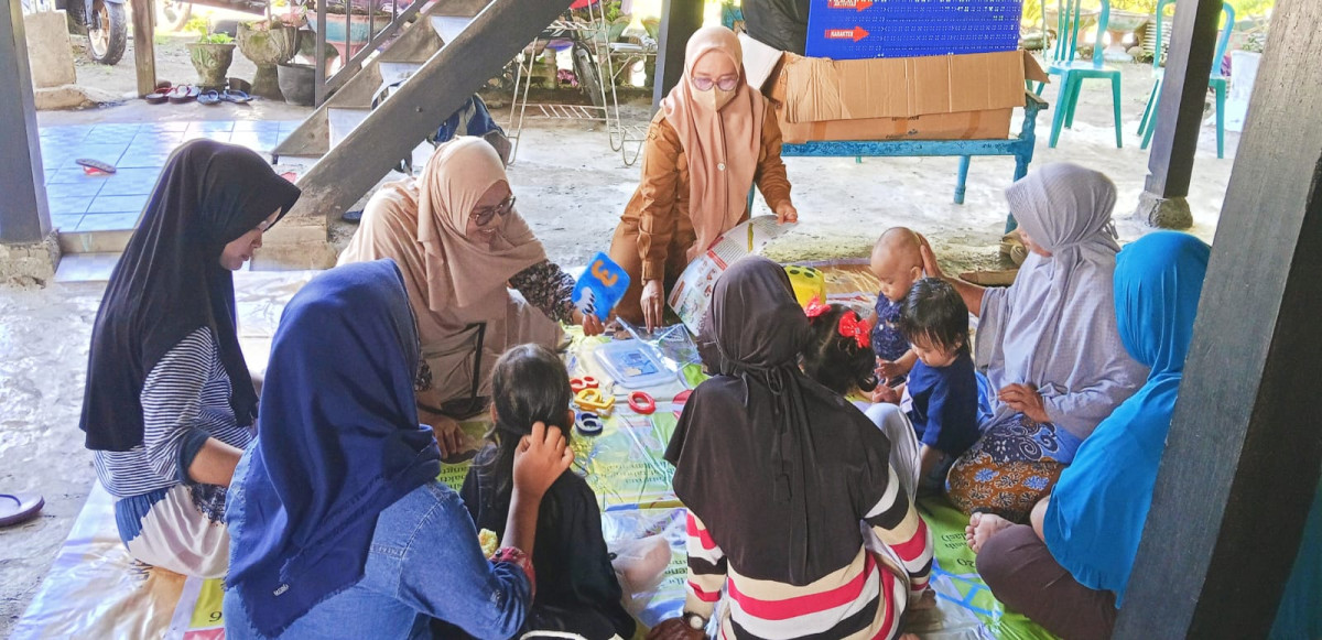 Melakukan Pembinaan BKB 1000 HPK,.