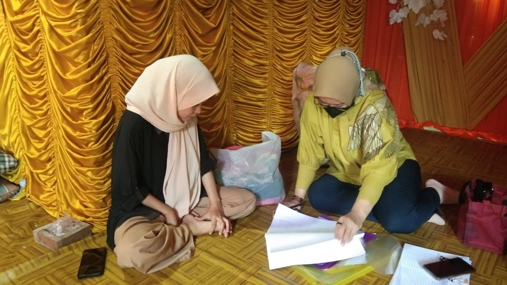 Melakukan KIE Perorangan dengan menggunakan KIE-KIT,.