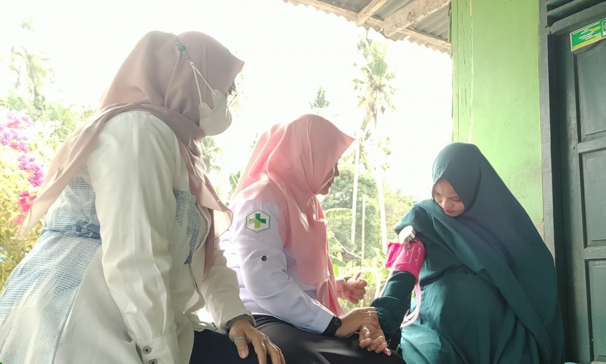 Pemberian tambahan asupan gizi bagi ibu hamil KEK