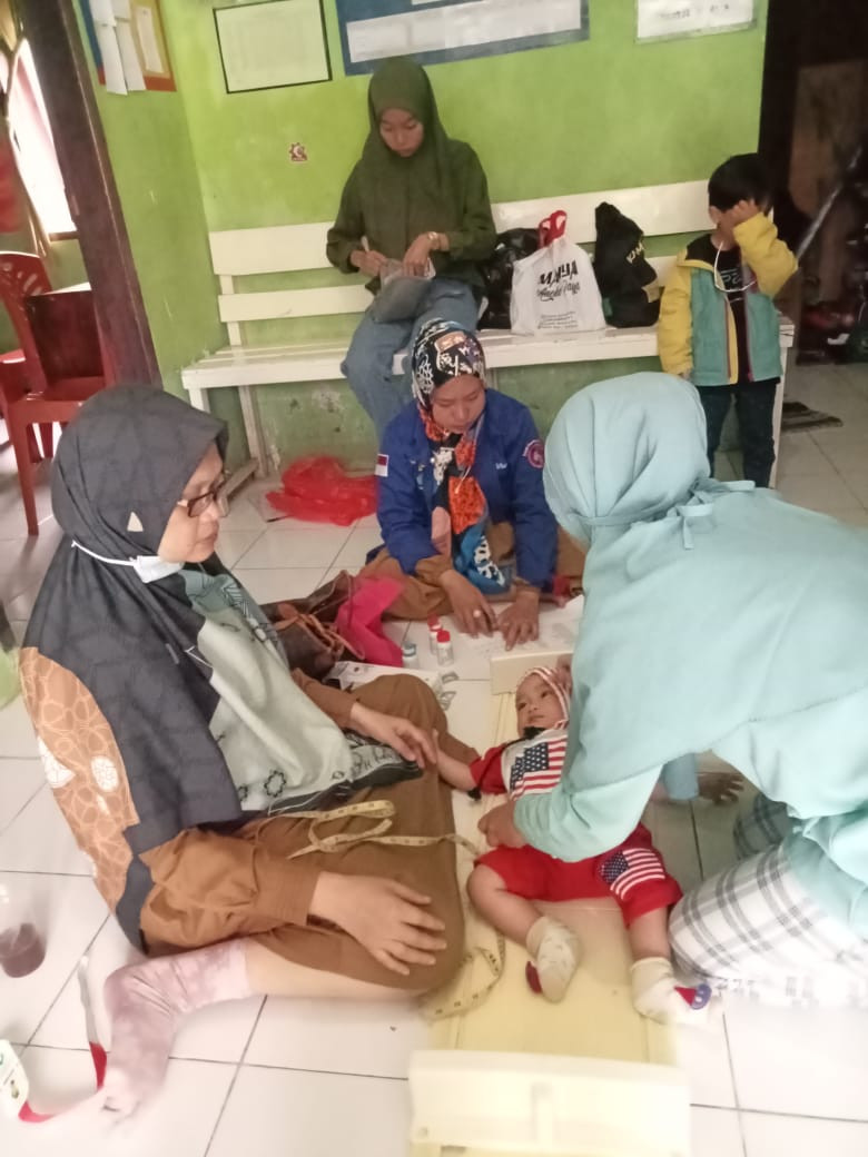 Pendampingan keluarga baduta oleh kader TPK