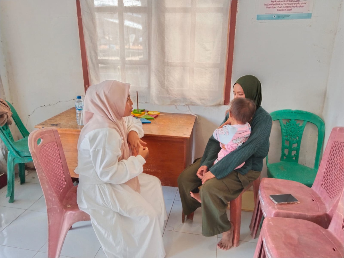 Melaksanakan KIE kepada keluarga balita