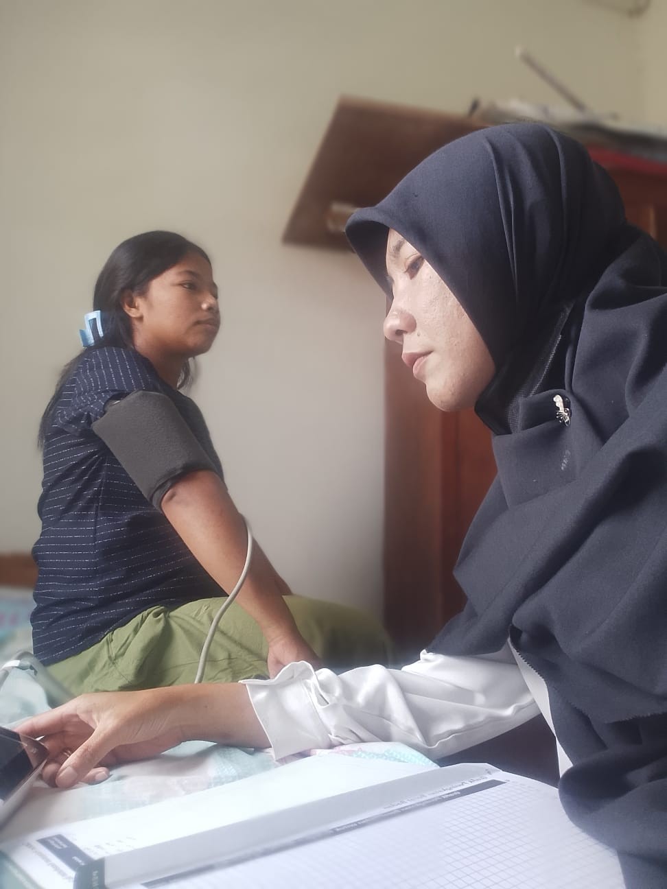 PEMERIKSAAN IBU HAMIL