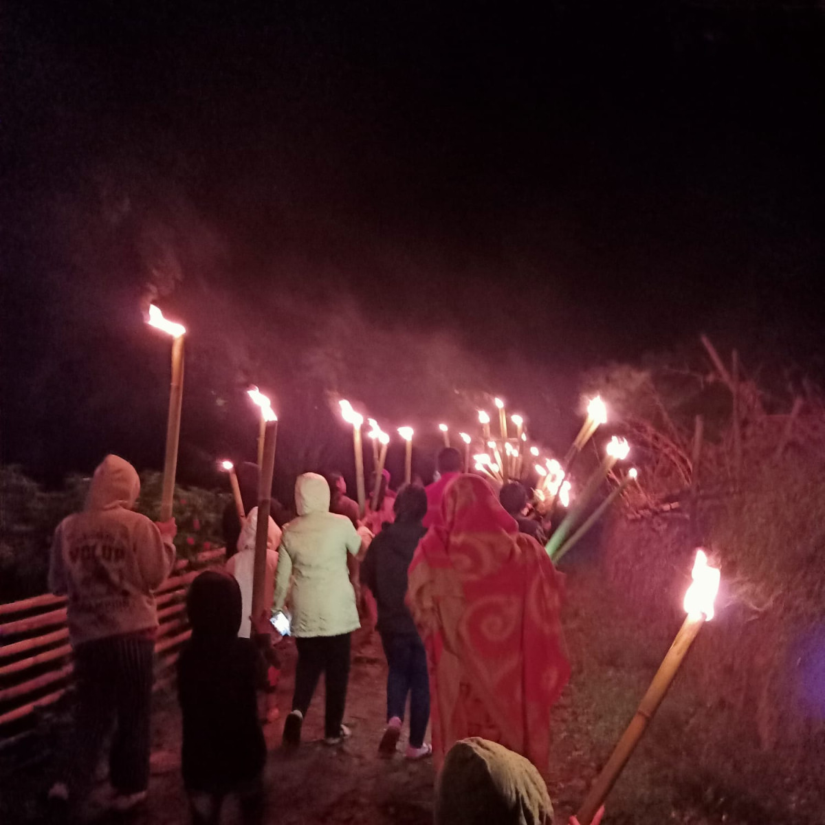 Pawai Obor Merayakan Paskah