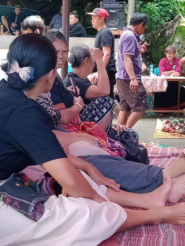 Pelaksaan Kegaiatan Rambu Solo (kedukaan)