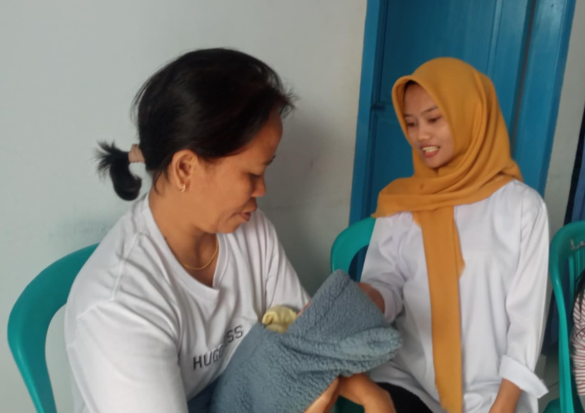 Pemantauan pertumbuhan dan perkembangan anak berusia di bawah lima tahun (balita).