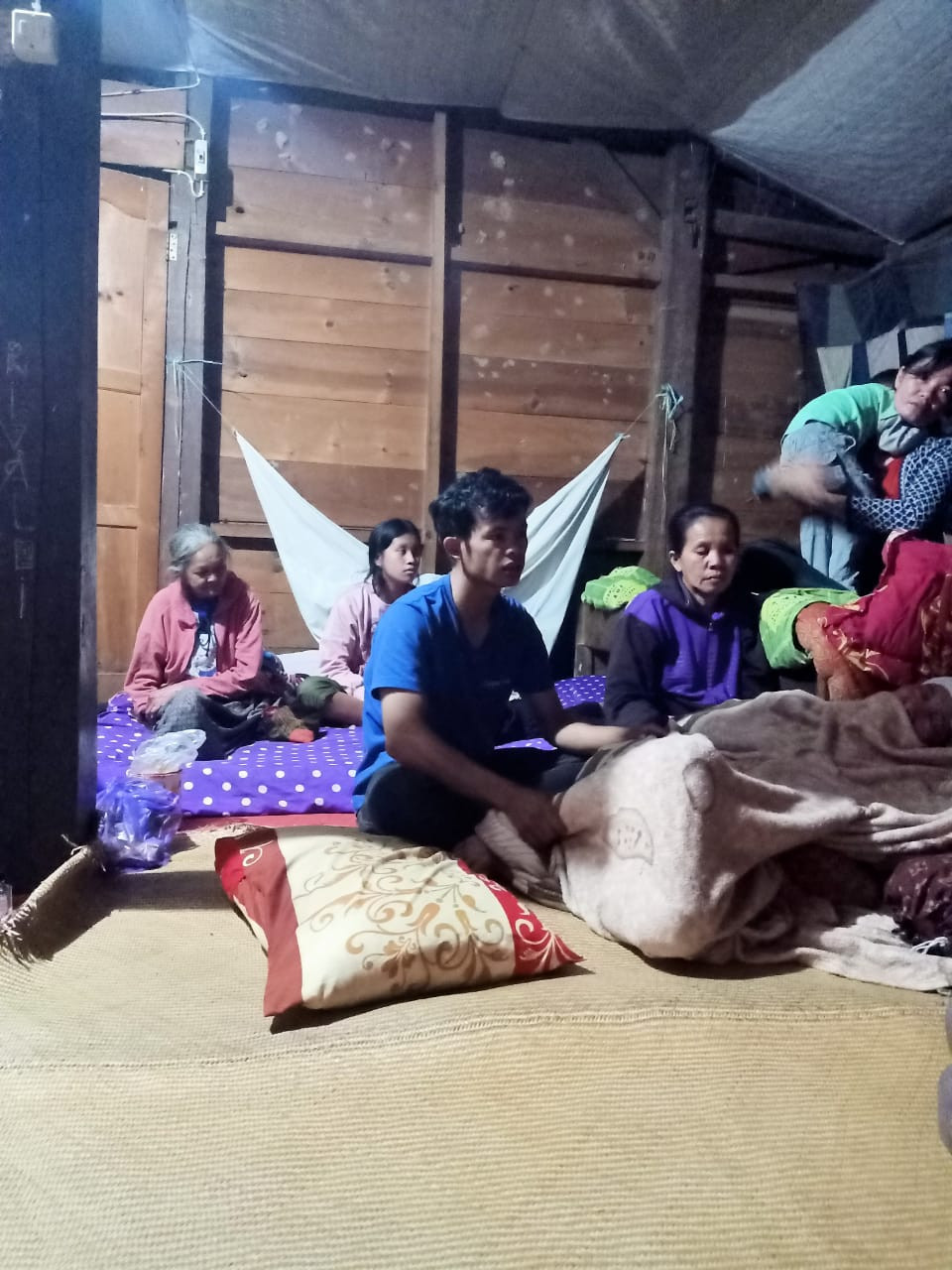 Kunjungan bagi warga yang sakit