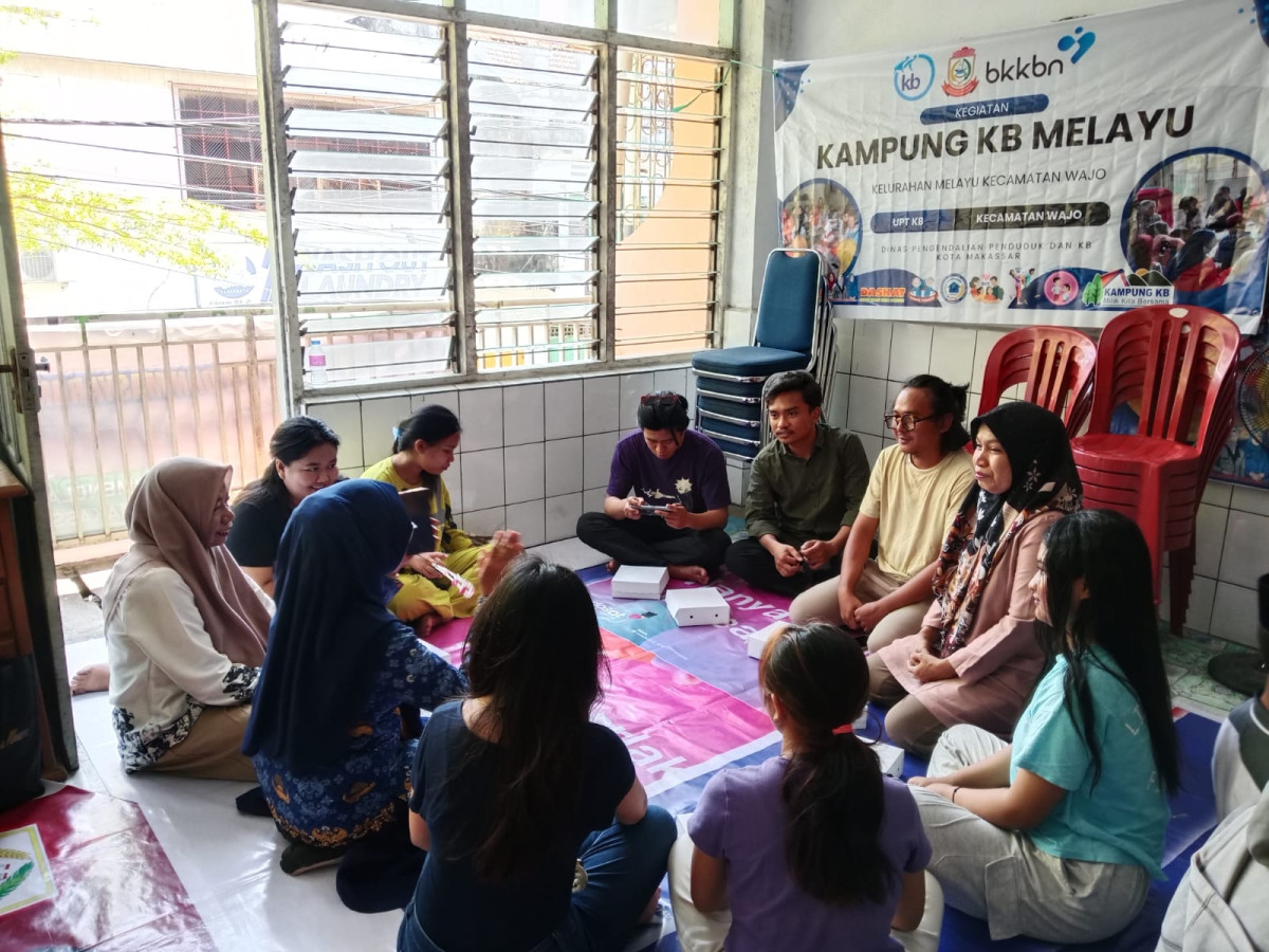 Foto bersama PIK Remaja