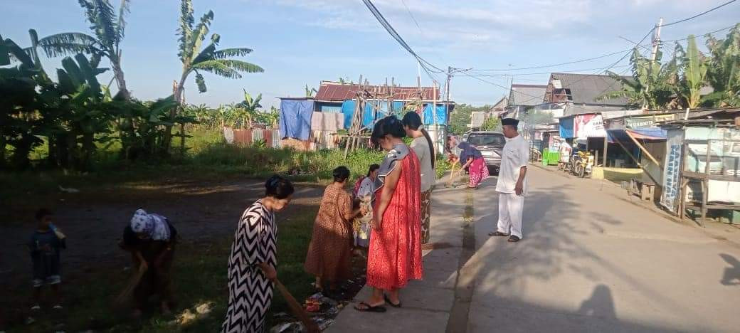 Kerja Bakti di RW. 03