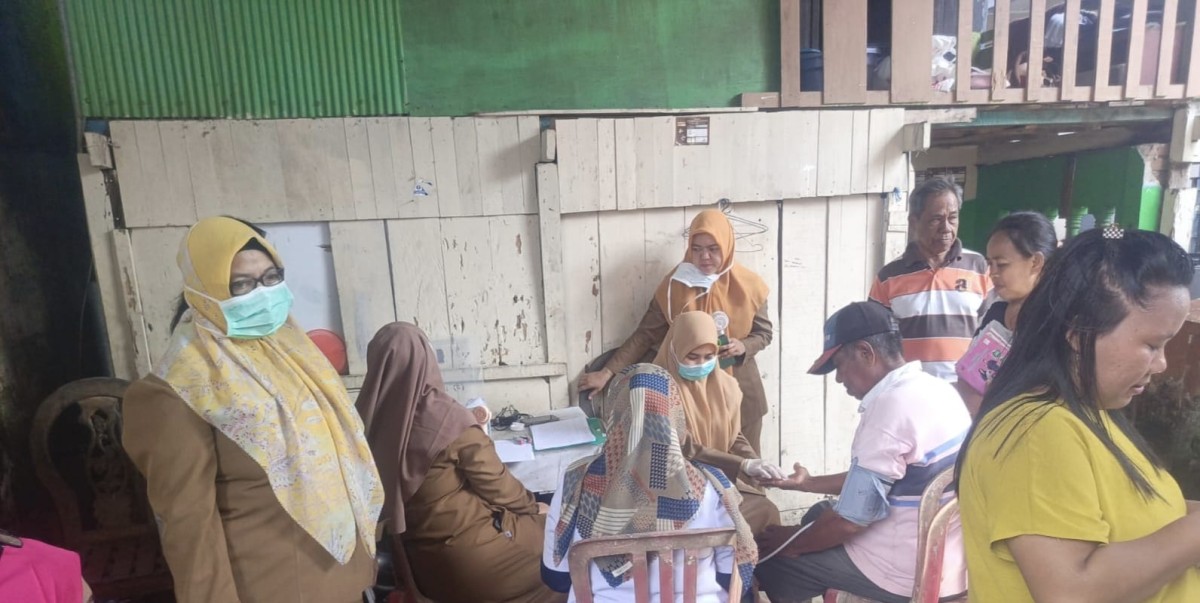 Pemantauan pertumbuhan dan perkembangan anak balita.