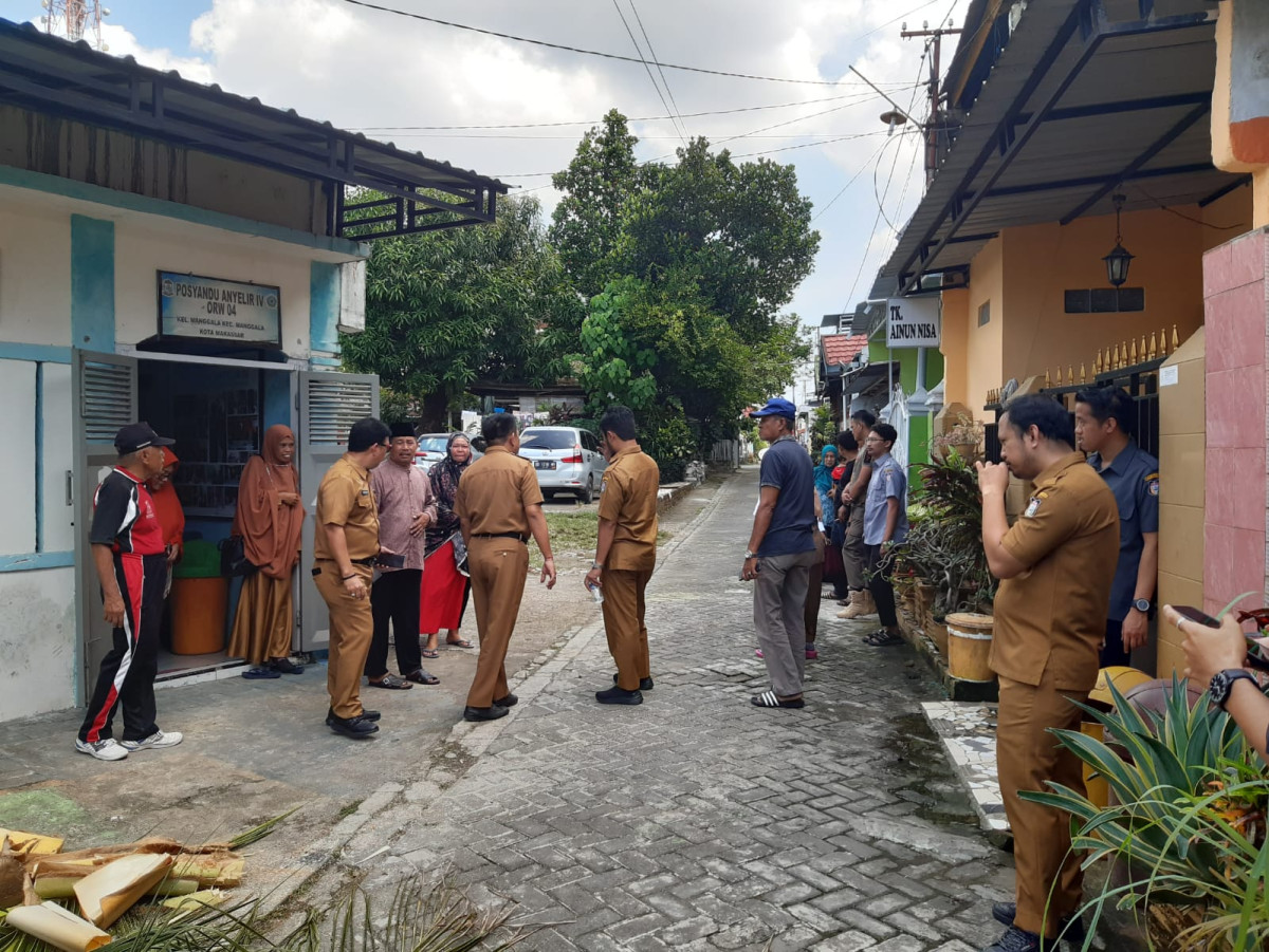 Kunjungan camat dan lurah