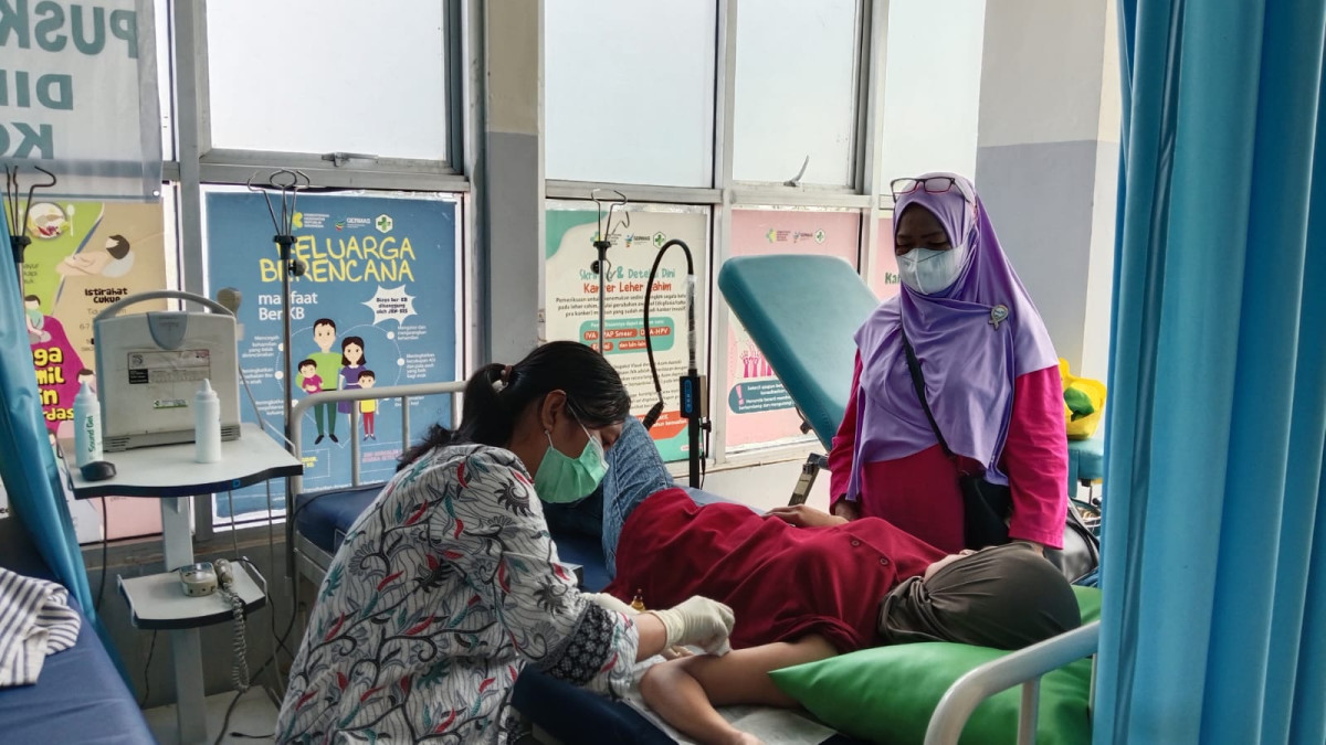 Pelayanan KB dalam rangka hari kontrasepsi