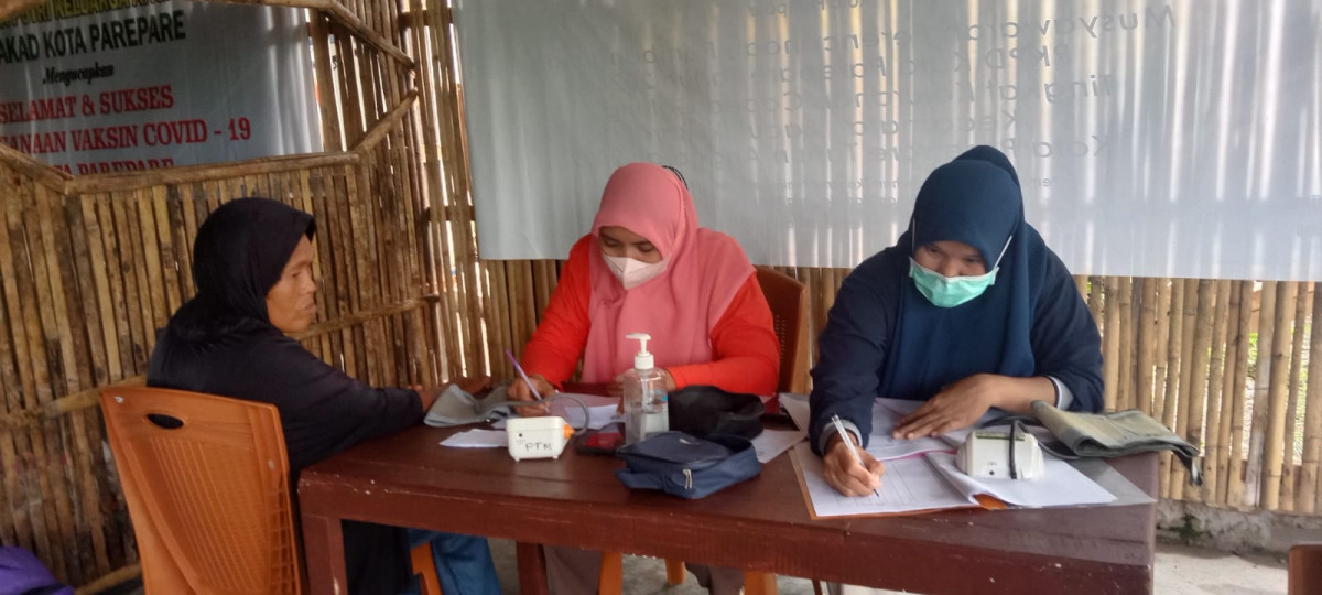 Kegiatan Posyandu di Jln. Keterampilan dihadiri oleh warga RT 02 RW 02, Tenaga Medis Puskesmas Lumpue, Kader Posyandu Cenderawasih 03, kader Tim Pengerak PKK Cappa Galung, pengurus Kampung KB dan FKS Cappa Galung