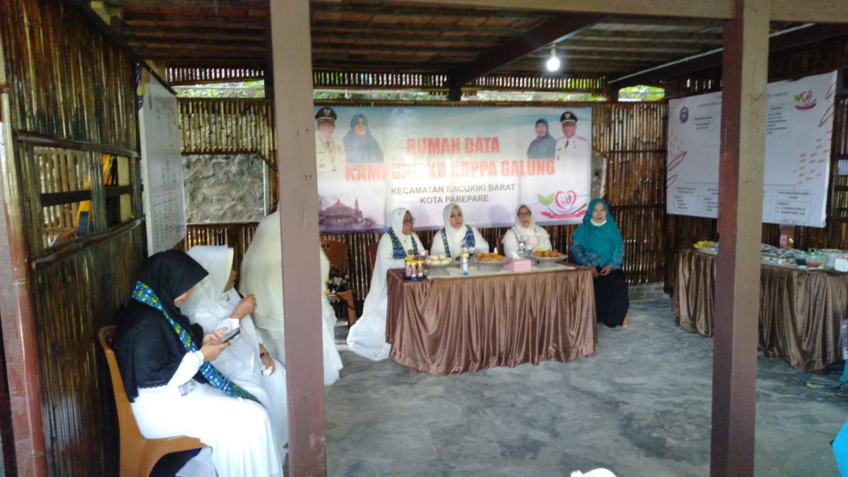 Kunjungan dan Talkshow Keagamaan dihadiri oleh Ketua BKMT kota Parepare, pihak kelurahan, Majelis Taklim AN-Nasafah, Pengurus Kamp. KB "Geddongnge"