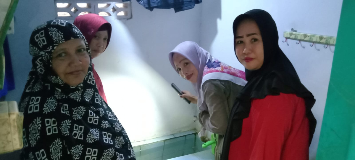 Pemeriksaan Jentik Nyamuk dan Pembagian Bubuk Abate