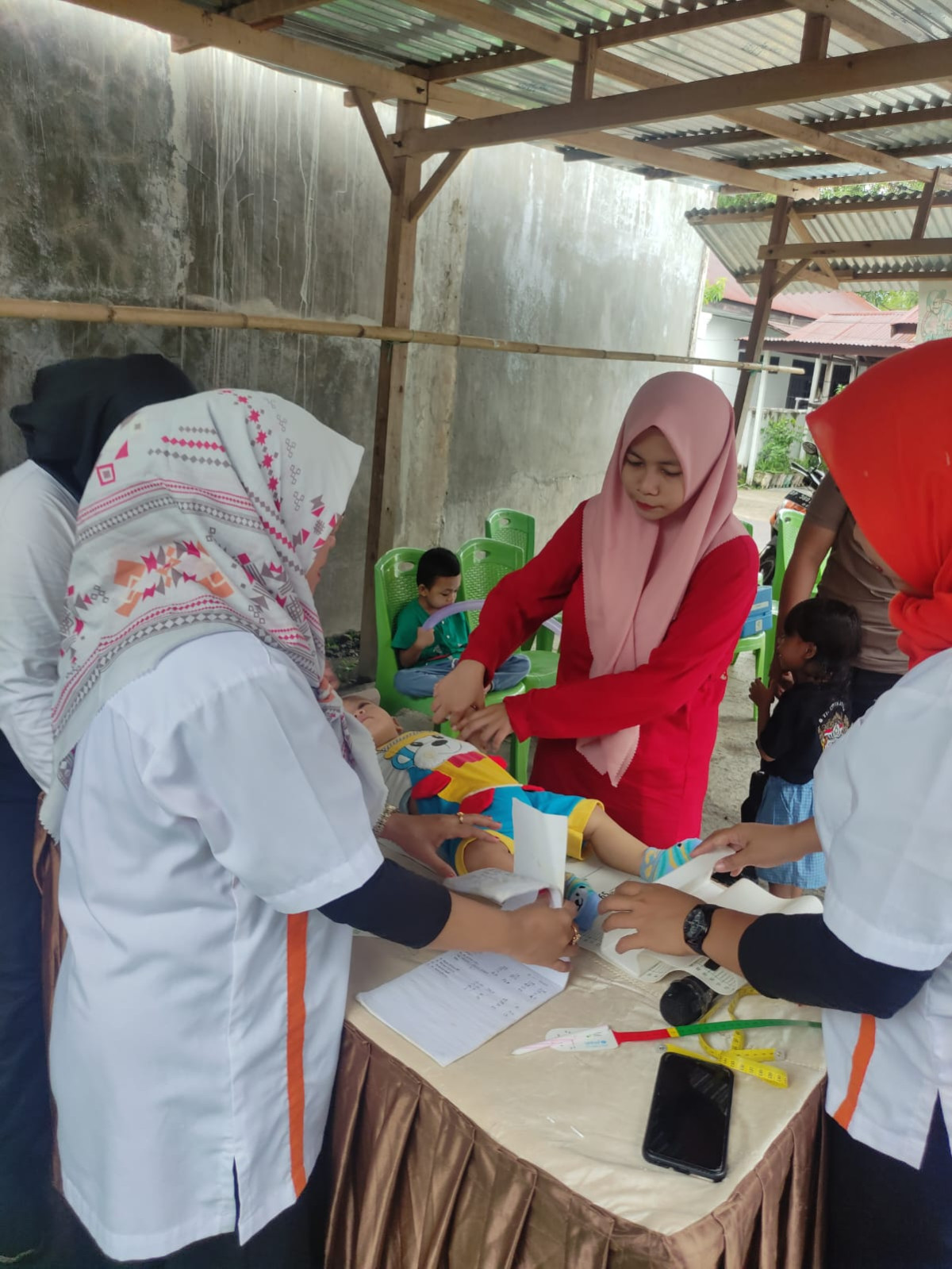 Monitoring Pelaksanaan Posyandu