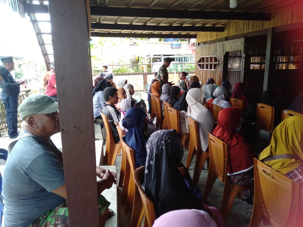 Sosialisasi dan Integrasi Anggaran dihadiri oleh Camat Bacukiki Barat, Lurah, Kabid. Perencanaan PUPR, Babinsa, Ketua LPMK, Pengurus Kamp. KB dan Warga Masyarakat Cappa Galung