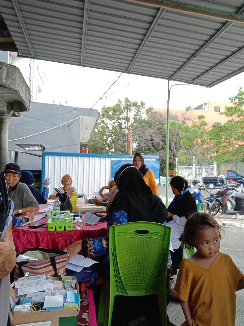 Melaksanakan Kegiatan Posbindu