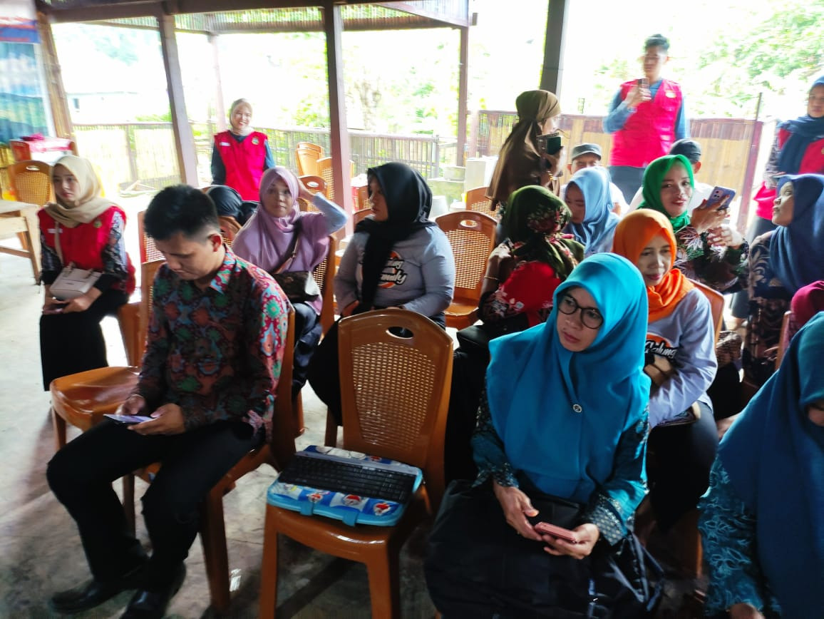 Monitoring Muskel Mahasiswa KKN Tematik Gel. 110 UNHAS dihadiri oleh Lurah, BABINSA, BABINKAMTIBMAS, Ketua TP. PKK, Ketua RT dan RW, Ketua FKS, Kader Kamp. KB "Geddongnge" dan Mahasiswa KKN Tematik Gel. 110 UNHAS