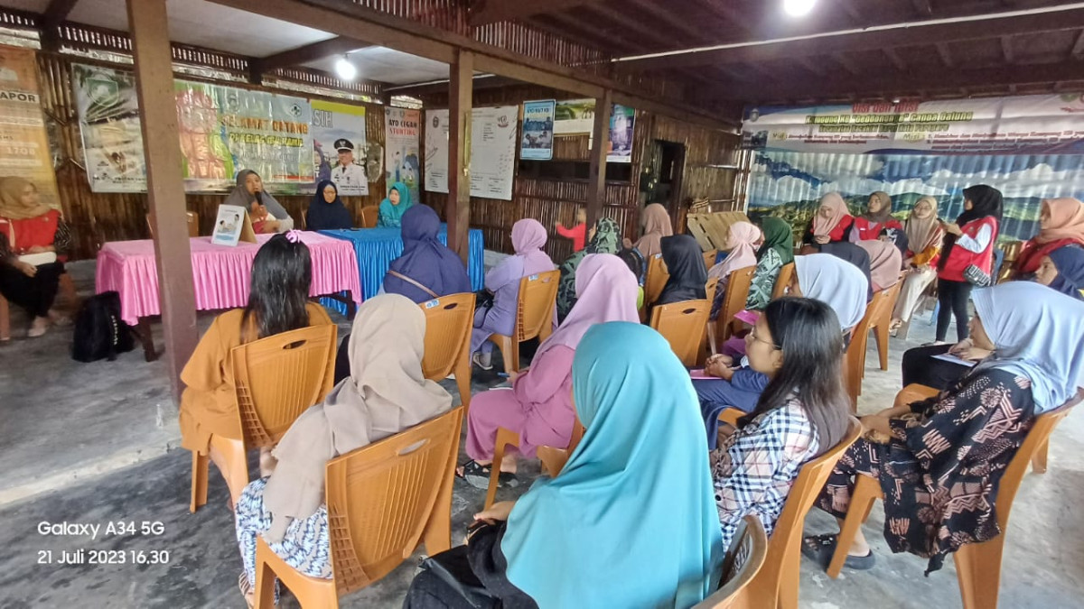 Melaksanakan Kelas Ibu Hamil (Bumil)