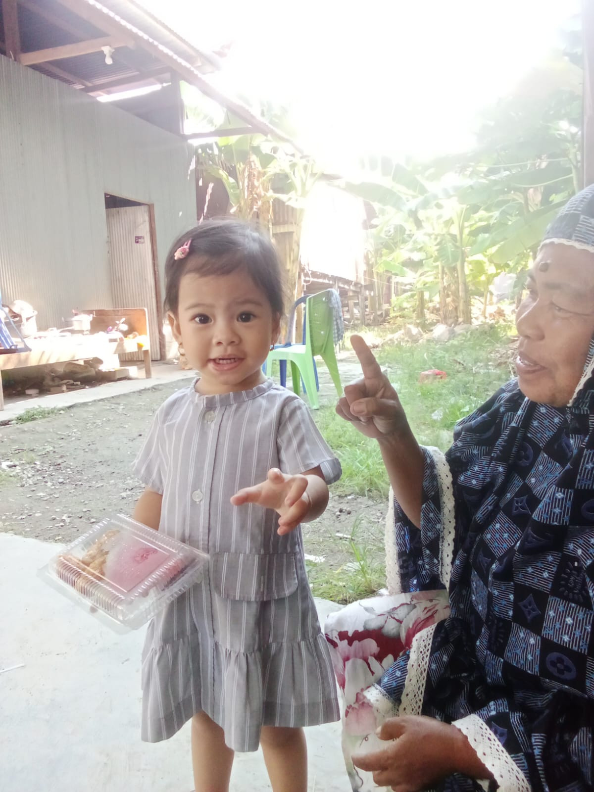 Melaksanakan DASHAT kepada Bumil KEK dan Baduta/Balita Berisiko & Stunting di Wilayah RT 01 RW 05 oleh Kader Posyandu Cenderawasih 6,