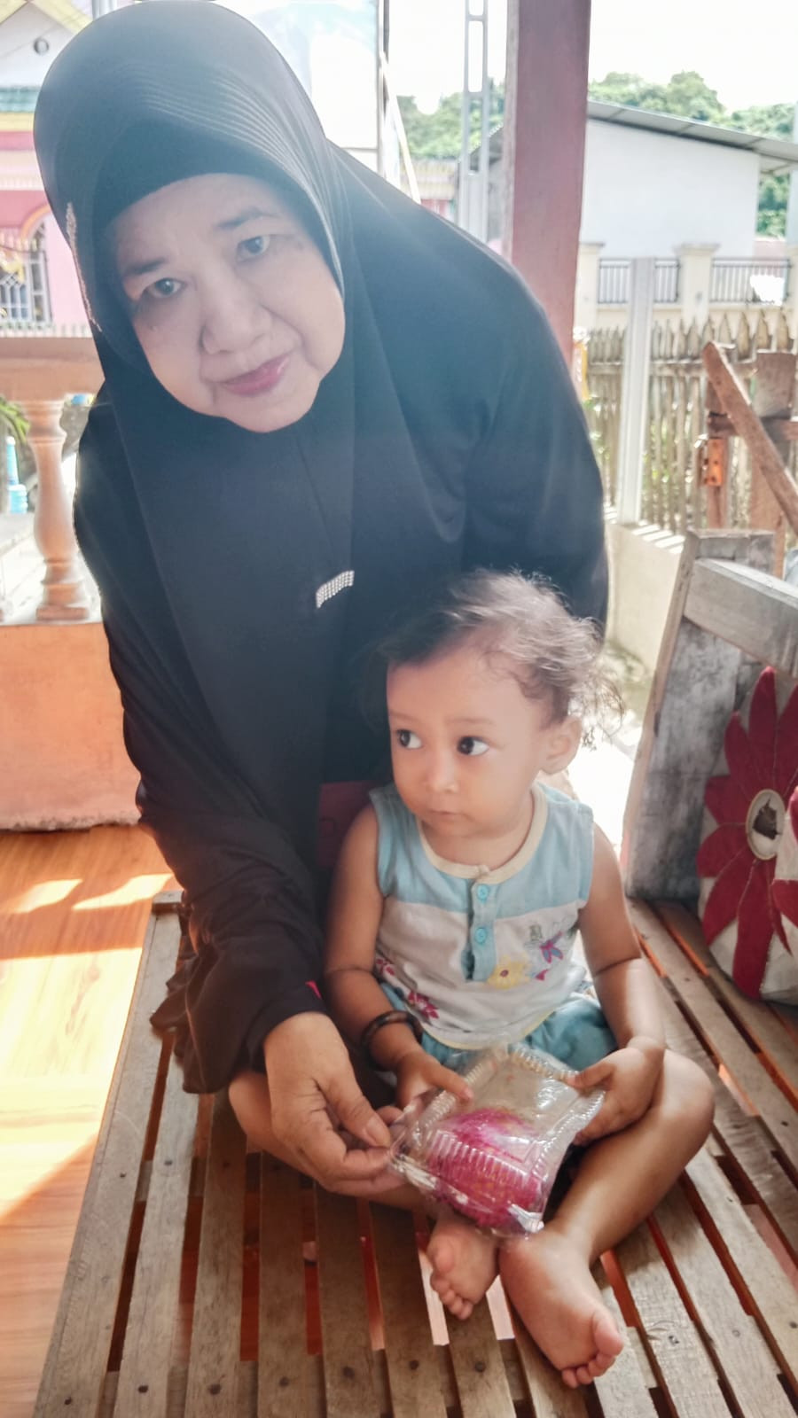 Melaksanakan DASHAT kepada Bumil KEK dan Baduta/Balita Berisiko & Stunting di Wilayah RT 03 RW 03 oleh Kader Posyandu Cenderawasih 5